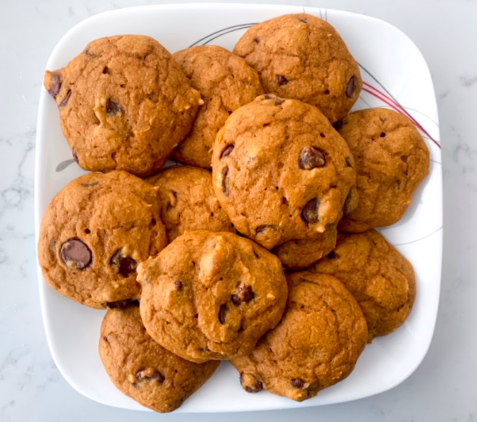 5 Ingredient Chocolate Chip Pumpkin Cookies