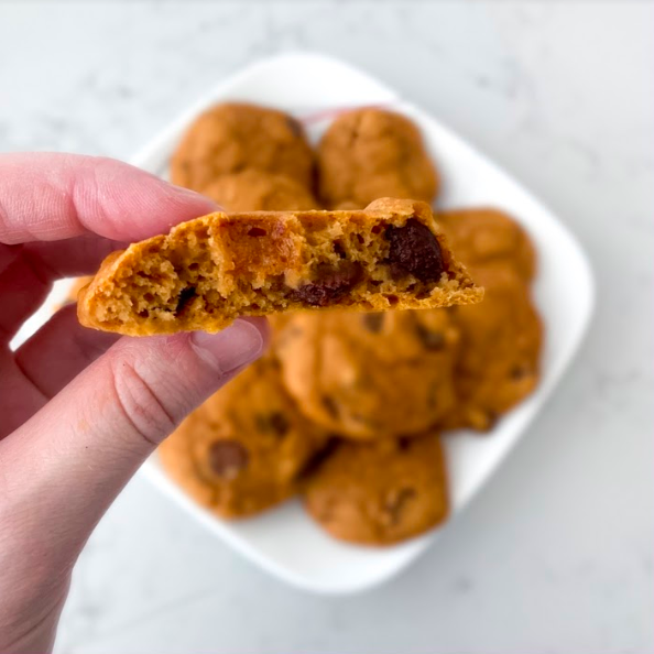 5 Ingredient Chocolate Chip Pumpkin Cookies