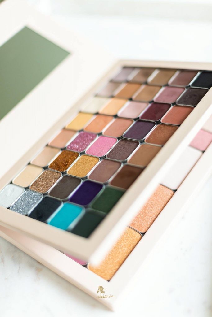 Artist Palette featured by Top US beauty blogger, Kelly Snider.
