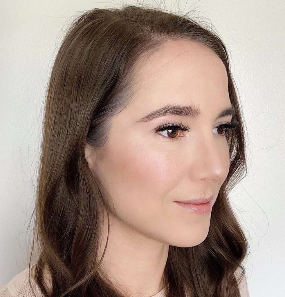 How to Contour in 5 Easy Steps by popular beauty blogger and top artist with Maskcara Beauty, Kelly Snider; Image of fifth step applying illuminator after blending.