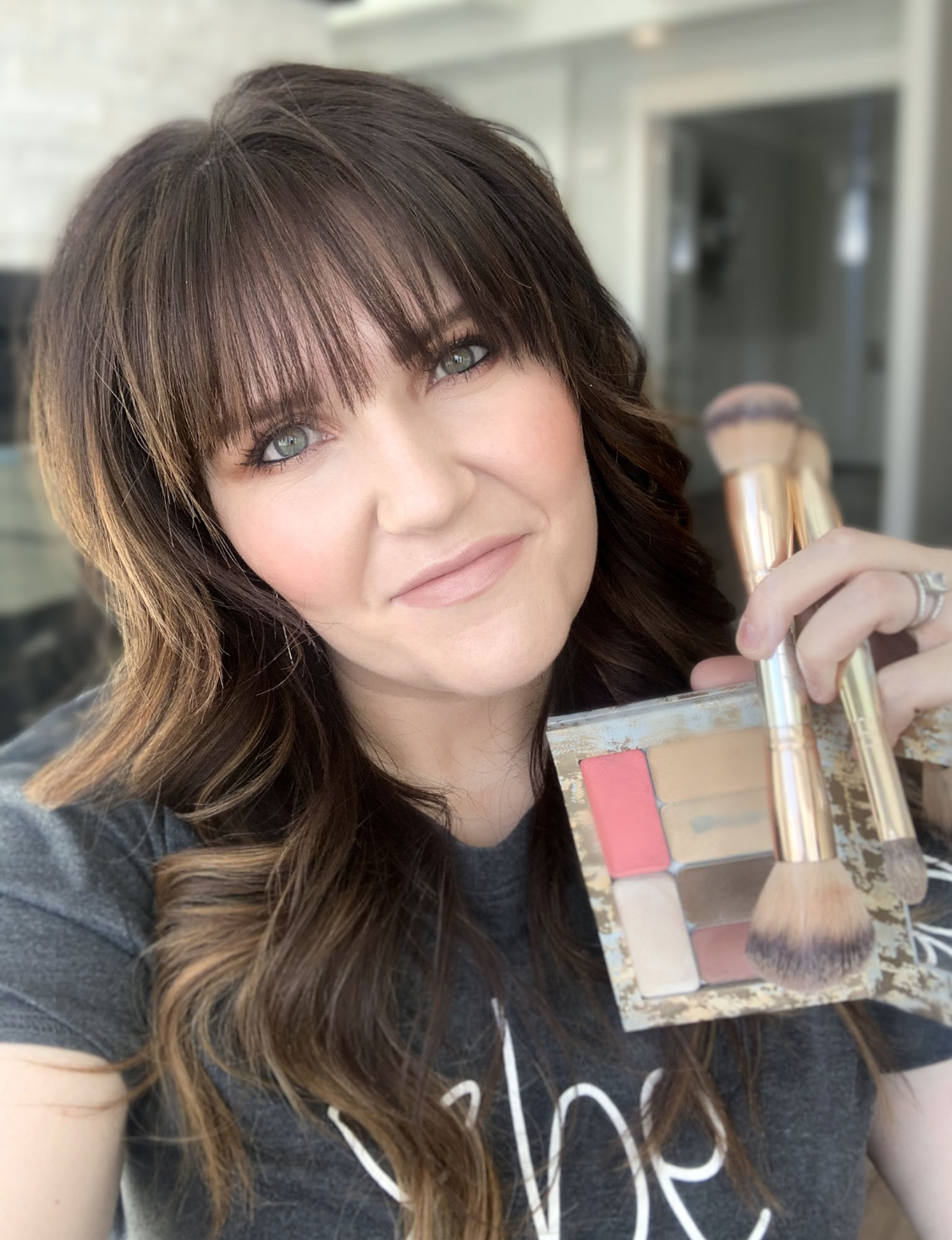 Everything You Need to Know About Being a Seint Artist Kelly Snider