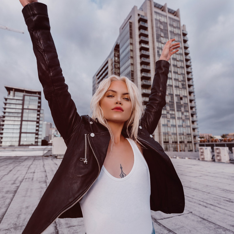 5 Reasons Why Women Should Build an Online Business
