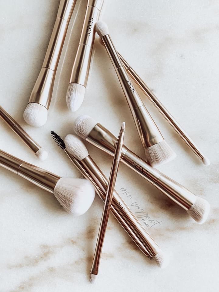 Top Makeup Brushes for the Face + Cheeks - The Beauty Look Book