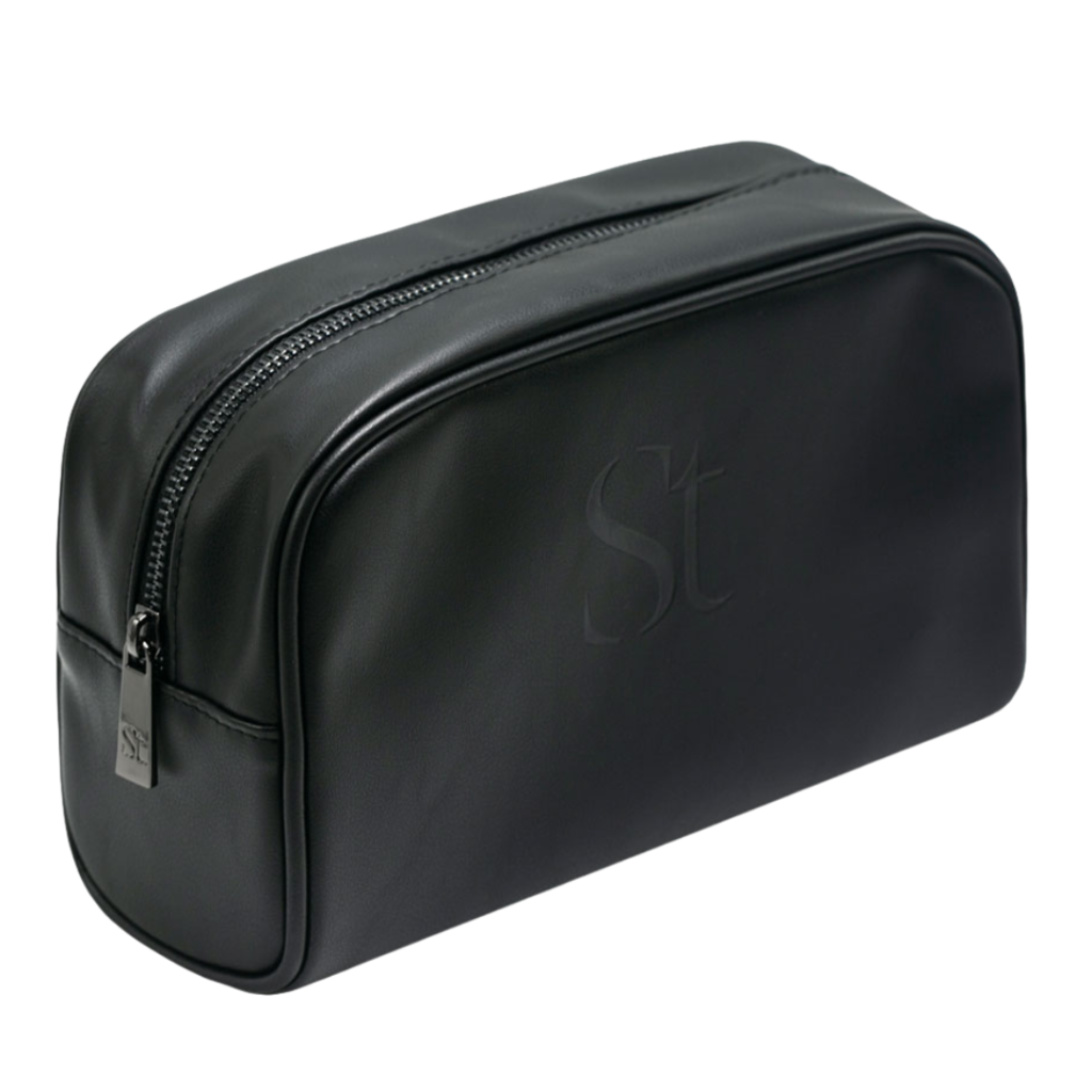Holiday travel just got easier with this Seint traavel case to hold all the essentials.  