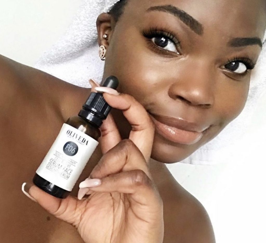 Achieve radiance with this organic bioactive beauty serum kellysnider.com