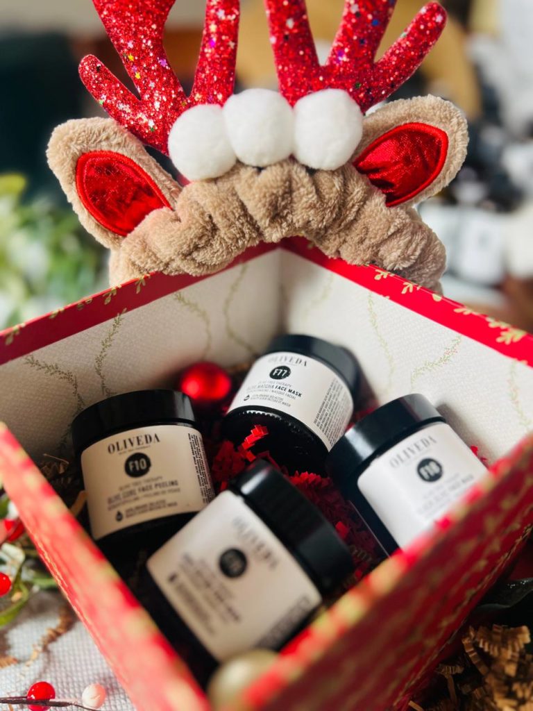 Clean Beauty Gifts Everyone Will Love: The 2025 Holiday Gift Guide for Skincare + Makeup Lovers